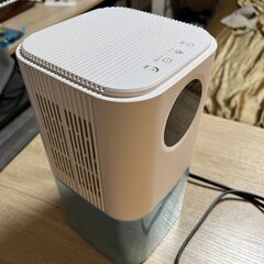 Heshare 除湿機 小型 除湿器 ペルチェ式 1.5L大容量 水タンク 湿気取り カビ対策 梅雨対策 コンパクト タイマー付き 自動停止 静音 省工ネ 節電 7色LEDライト 押入れ/下駄箱/脱衣所/洗面所/風吕場 ペルチェ式除湿機の画像