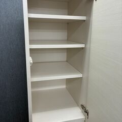 【200円で譲ります】棚、キッチンボードの画像