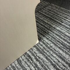 【200円で譲ります】棚、キッチンボードの画像