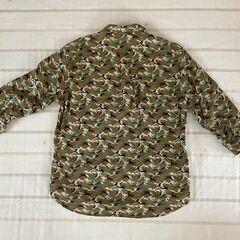 BACK NUMBER製　八分袖シャツ　メンズ：Ｌ　迷彩柄　美品の画像