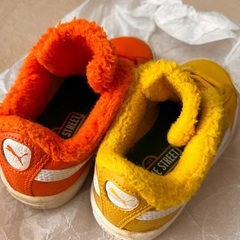 PUMAセサミストリートコラボ　ボアスニーカー　17cmの画像