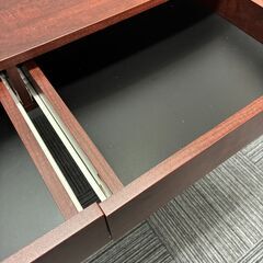 【200円で譲ります】パソコンデスクの画像