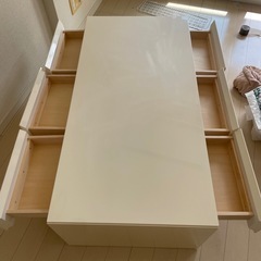 収納たっぷりローテーブルの画像