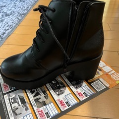 レディース編み上げブーツ履いてから決めて下さいの画像