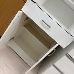 リユースのサカイ栃木店★ジモティ割あり★ NITORI 食器棚　コパン60 ホワイト W58.5×D39.5×H180 クリーニング済み TC10946の画像