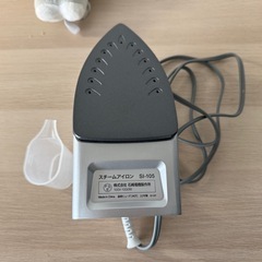スチームアイロン（SI-105, 石崎電機製作所)の画像