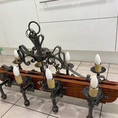オシャレ アンティークシャンデリアの画像