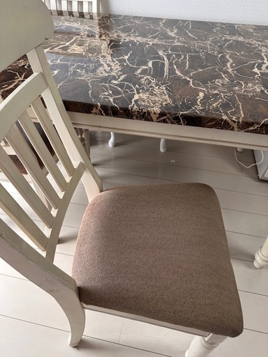 北欧ダイニングテーブル　6人用　6脚付き