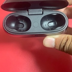 Beats Studio Buds + ブラック/ゴールド（頑丈ケース付）ノイズキャンセリングイヤホンの画像