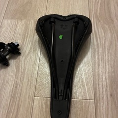 スポーツ自転車のサドルの画像