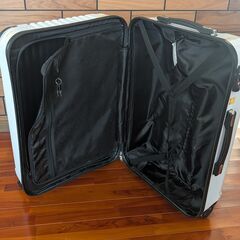 【無料】スーツケースの画像