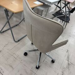 リユースのサカイ栃木店★ジモティ割あり★  椅子 ベージュ W56×D50×H92 クリーニング済み TC10949の画像