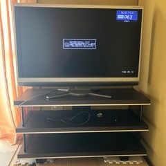  【決まりました】SHARP40インチテレビとテレビ台セット  の画像