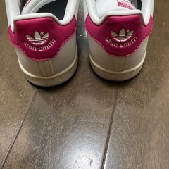 キッズスニーカーの画像