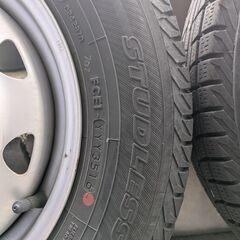 スタッドレスタイヤ・ホイール【145/80R13】4本の画像