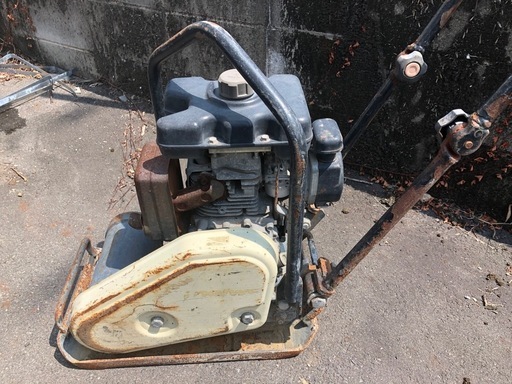 明和　プレートコンパクター