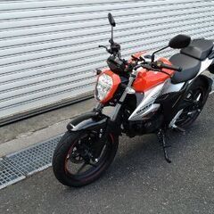 ジクサー150、2023年式、オレンジの画像