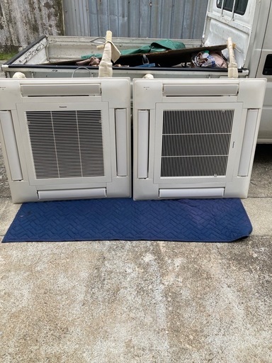 業務用エアコン　パッケージエアコン　ツイン　2022年製