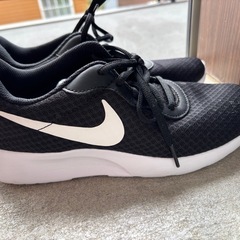 NIKE ランニングシューズ
の画像