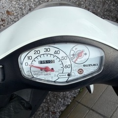 スズキレッツca4aa  白の画像
