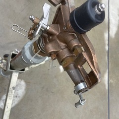 【農地用大型スプリンクラー/散水機/散布機/JICレインガン/折り畳み式/台車式スタンド一輪車付】の画像