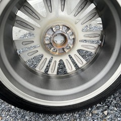 スタッドレスタイヤ 225/45r18の画像