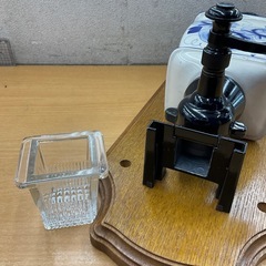 壁掛けコーヒーグラインダー ビンテージ調の画像