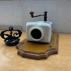 壁掛けコーヒーグラインダー ビンテージ調の画像