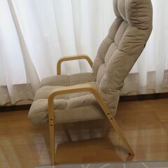 美品　アイリス　座椅子 おしゃれ  肘掛け付き リクライニング  ハイバック 高座椅子 チェア 一人掛け ソファー イス 椅子 ウッドアームチェア WAC-Lの画像