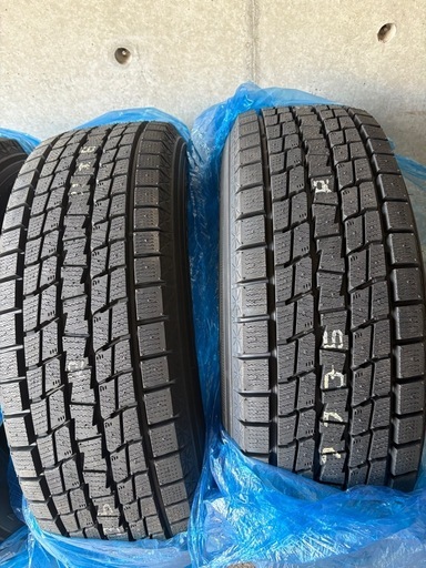 未使用品アイスナビSUV 225/65r17  4本セット