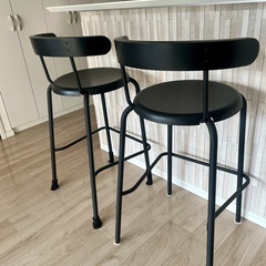 【ほぼ新品未使用】IKEAカウンターチェア(YNGVAR) ２個の画像