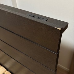【取引中/購入不可】ベッドフレーム•マットレスセット⭐︎10/12迄¥6990⭐︎定価6万円程ベッドフレーム ダブルサイズ コンセント付きの画像