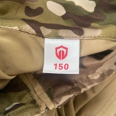 迷彩柄　シャツ　150の画像