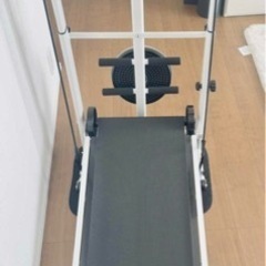 Nijakiseキャスター付きルームランナー（折りたたみ可）の画像