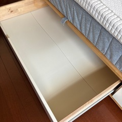 シングルベッド IKEA マットレス付きの画像