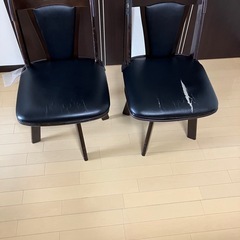 伸縮テーブルと椅子2ヶセットの画像