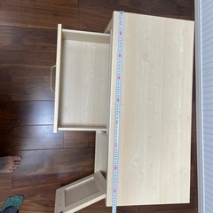 テレビボードの画像