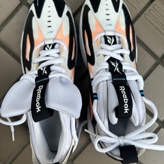 reebook shoes の画像