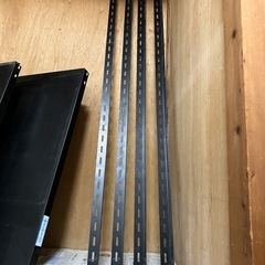 4段スチールラックの画像