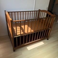 ベビーベッドの画像