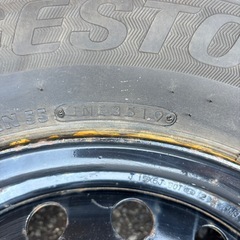 ブリザックスタッドレスタイヤ15インチ195/80R15 107/105LTの画像