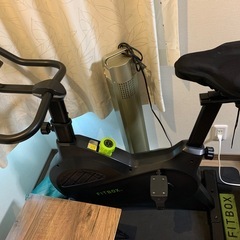 FITBOX トレーニングバイクの画像