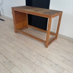 DIY 作業台の画像