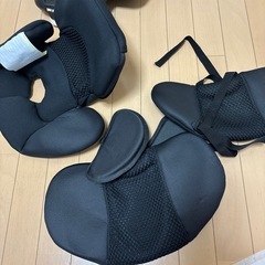 comboi チャイルドシート　新生児からの画像