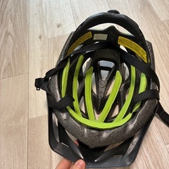 スポーツ自転車のヘルメットの画像