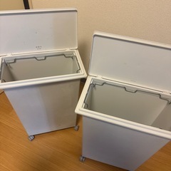 ゴミ箱　の画像