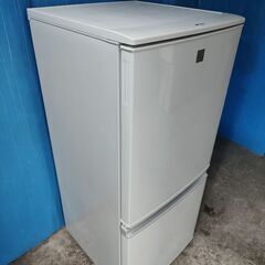 保証付✩現品のみ！格安☆2ドア冷蔵庫☆137L☆近郊配達致します！の画像