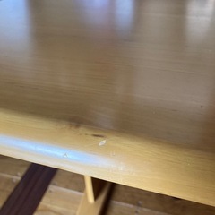ダイニングテーブルの画像