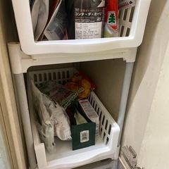無料　キッチン下収納　引き出しの画像