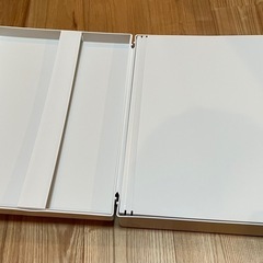 収納ケース×1と無印良品ファイルケース しょるいせいり書類整理の画像